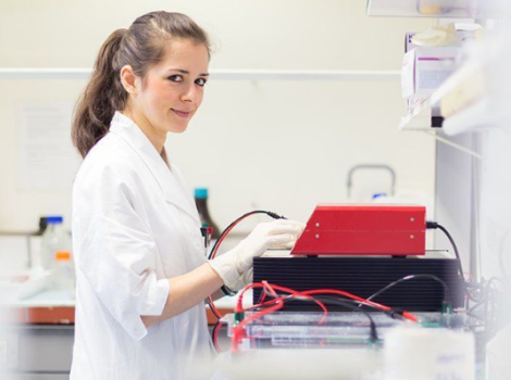  ПРЕИМУЩЕСТВА ЭЛЕКТРОФОРЕЗА: